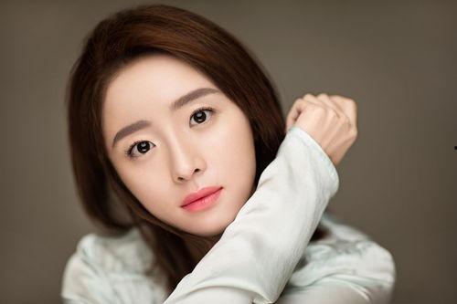 嘴姐爆料娱乐圈女星,揭秘明星背后的真实故事  第2张